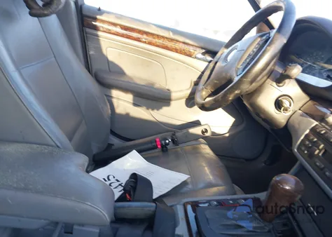 2005 BMW 325I from USA, damaged, VIN WBAEV334X5KW16997